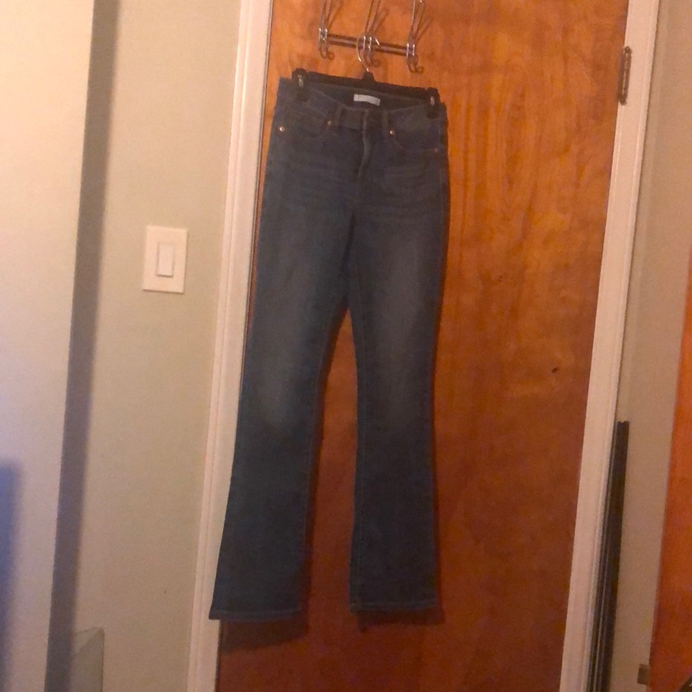Women stonewashed jeans